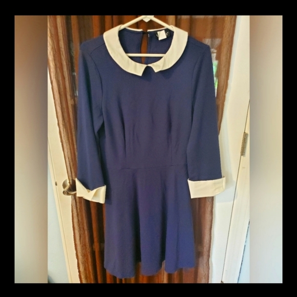 Venus Navy Blue Cuffed Sleeves Dress, Women's sz 10, small flare skirt ๐ ๐ค - Picture 3 of 12